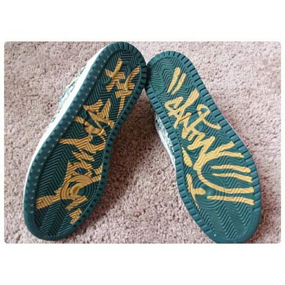 🚫SOLD🚫2007 ADIDAS END TO END GRAFFITI SNEAKERS🕶 - Picture 5 of 7